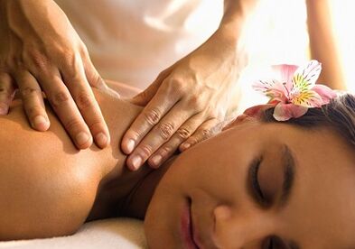 Massagem para osteocondrose da coluna cervical