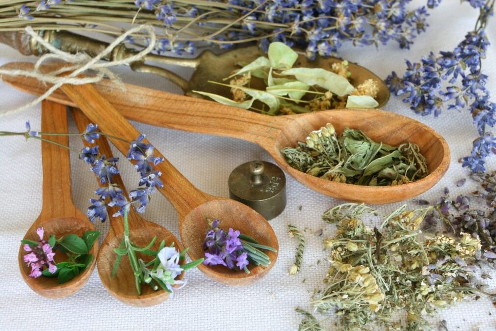 A medicina tradicional pode ser usada para tratar a osteocondrose torácica.